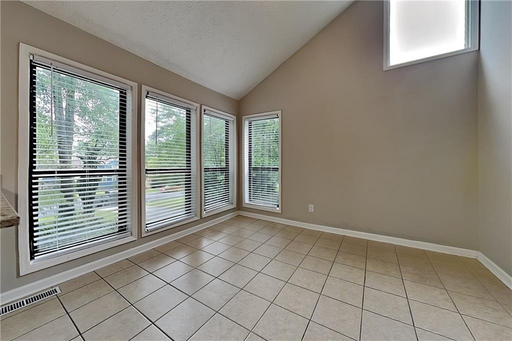 5142 Manitou Way - Photo 5