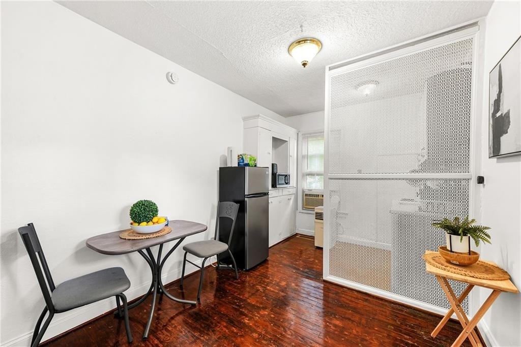 3635 Cantrell Road - Photo 3