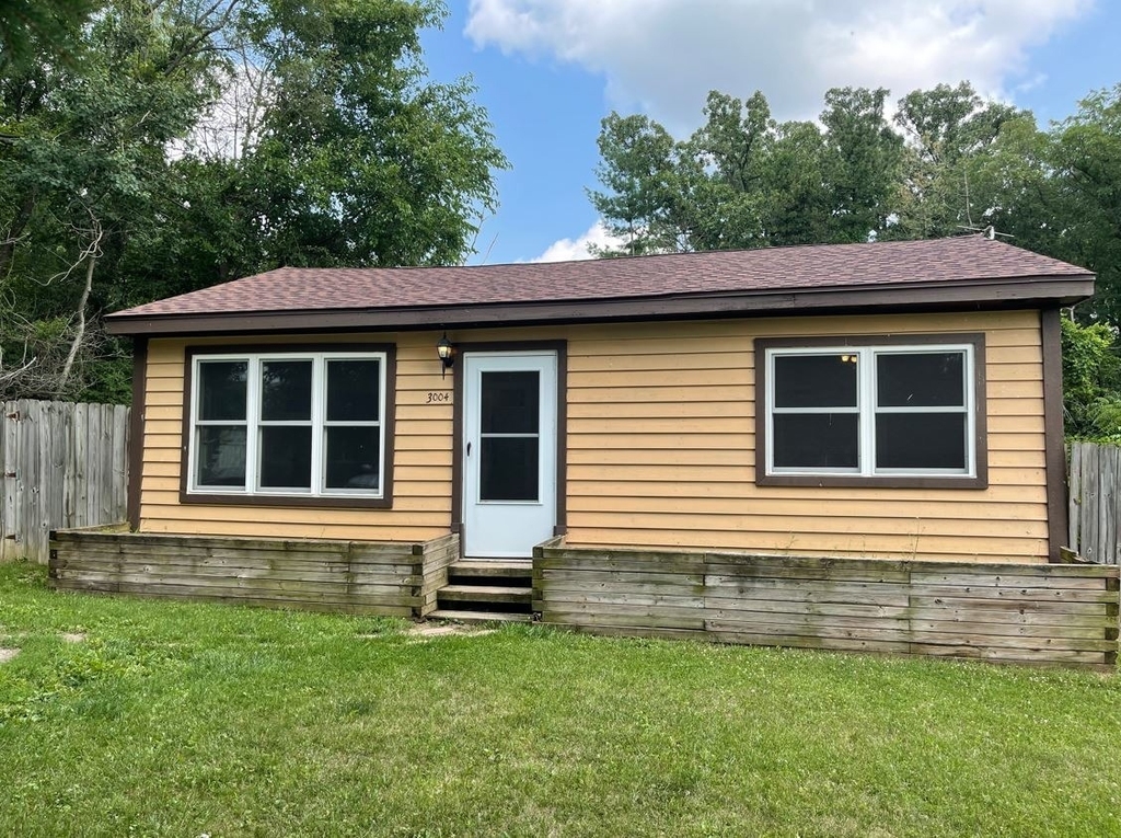 3004 Michael Street - Photo 0