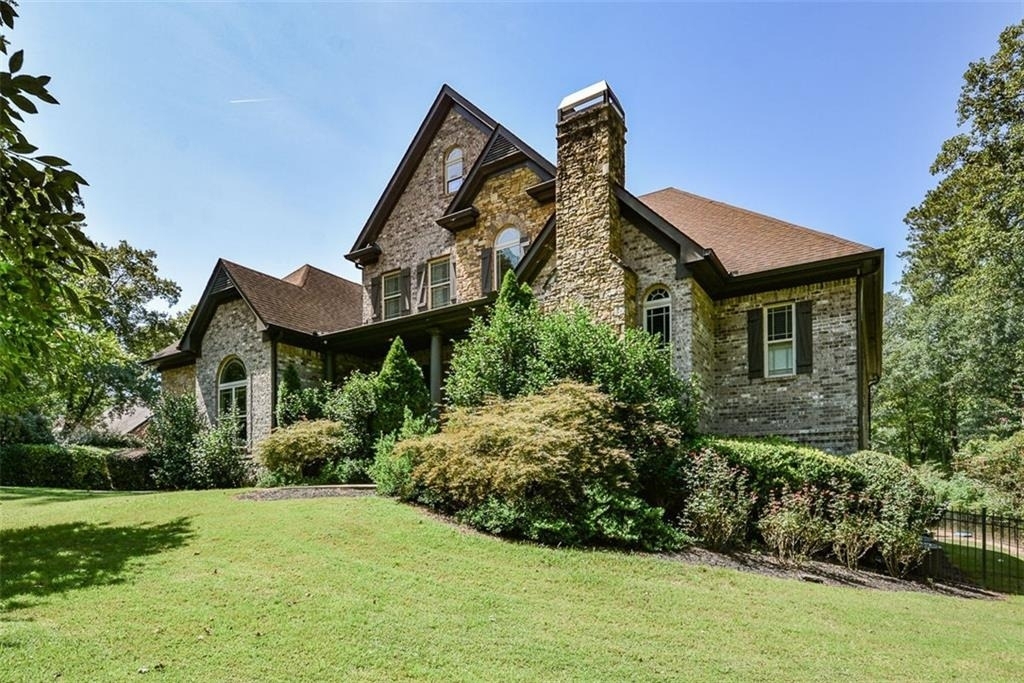 2210 Spalding Drive - Photo 4