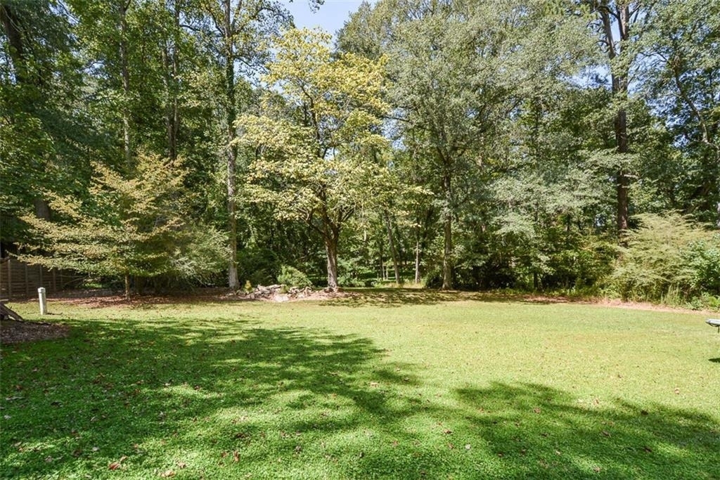 2210 Spalding Drive - Photo 10