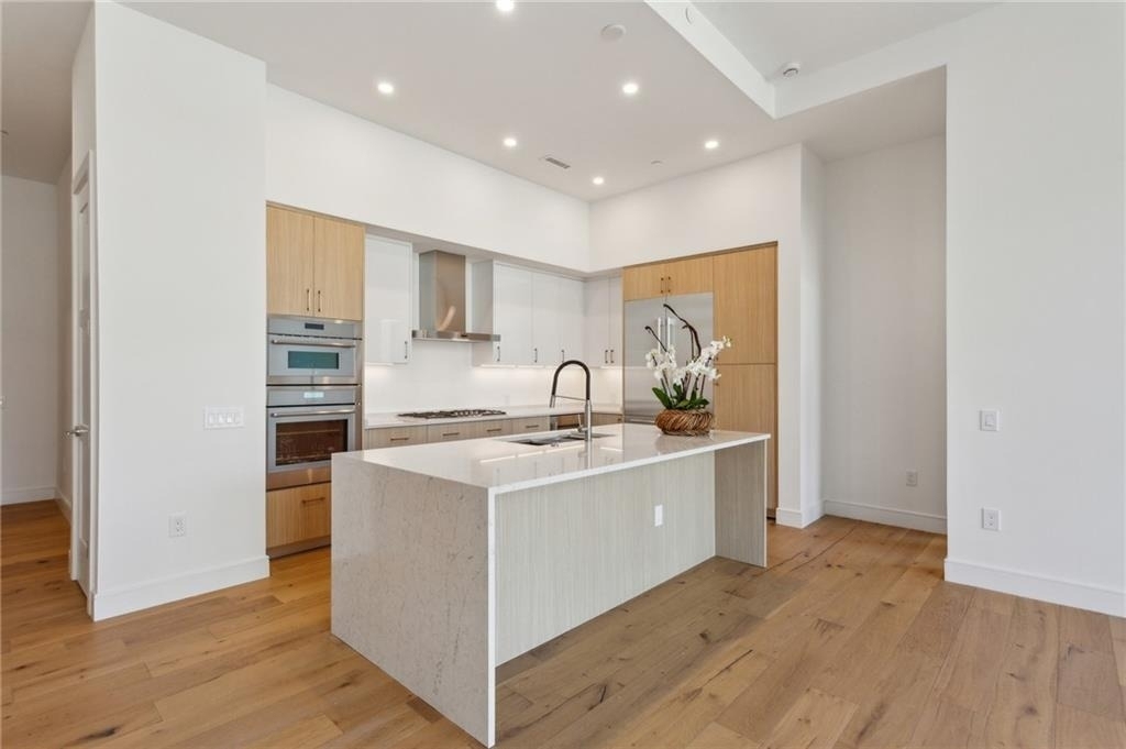 2425 Peachtree Road Ne - Photo 4