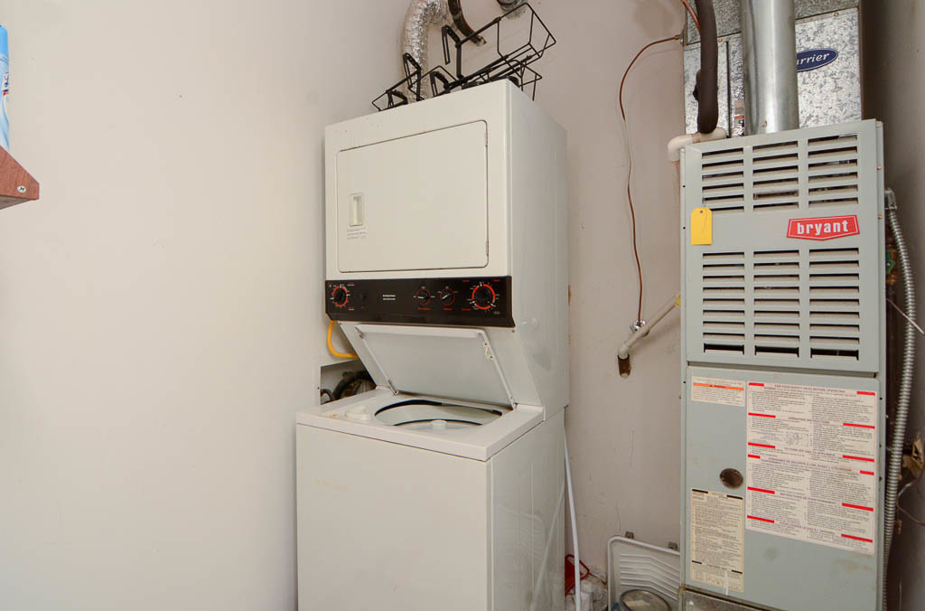 375 W Erie Street - Photo 17