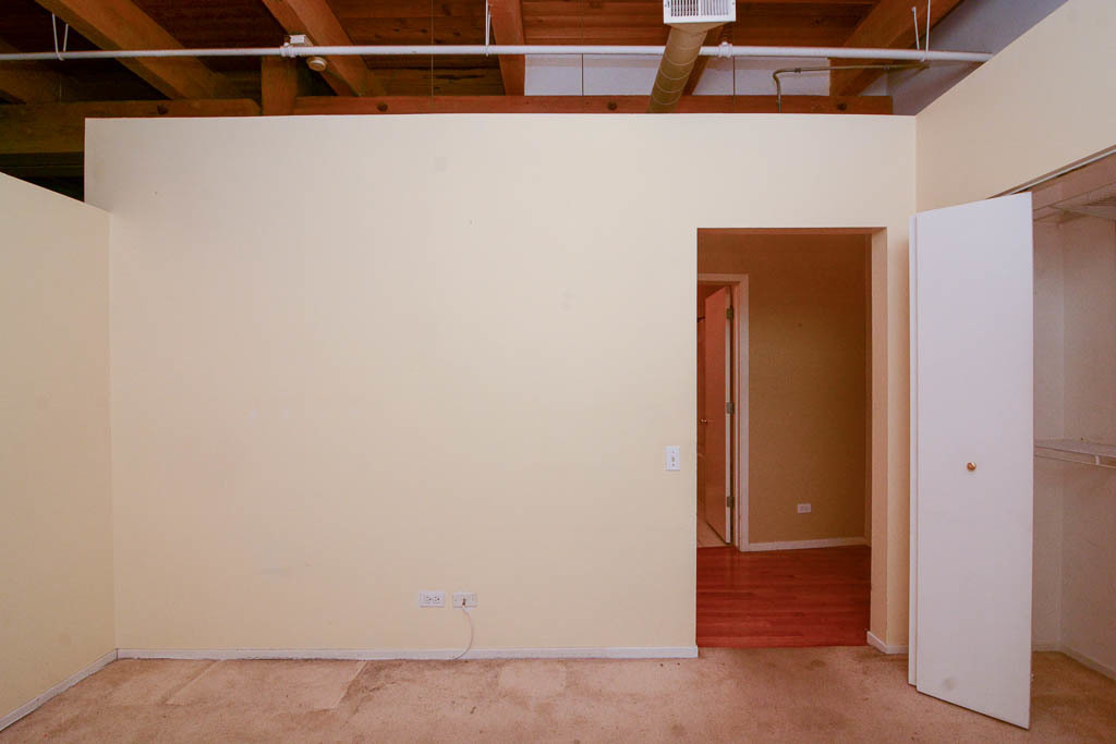 375 W Erie Street - Photo 13