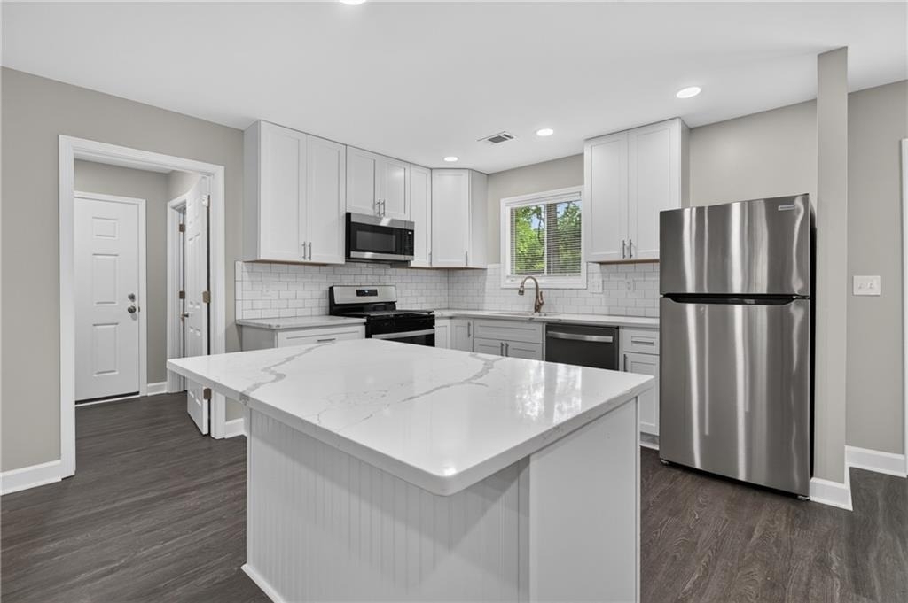 1540 Spender Drive - Photo 3