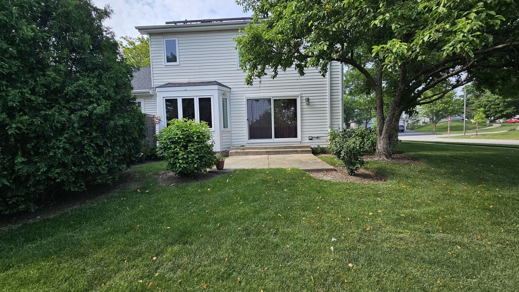 121 Hampton Avenue - Photo 11