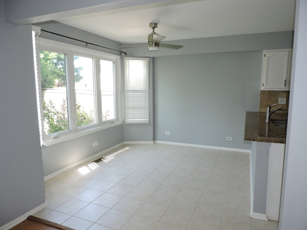 121 Hampton Avenue - Photo 18