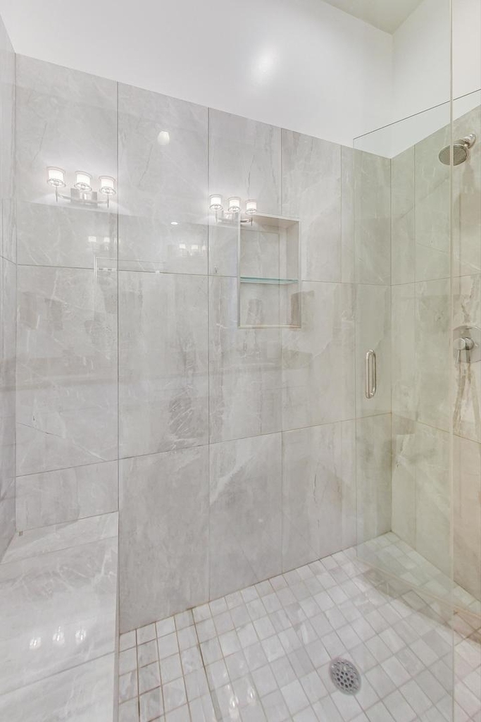 4042 N Pulaski Road - Photo 17