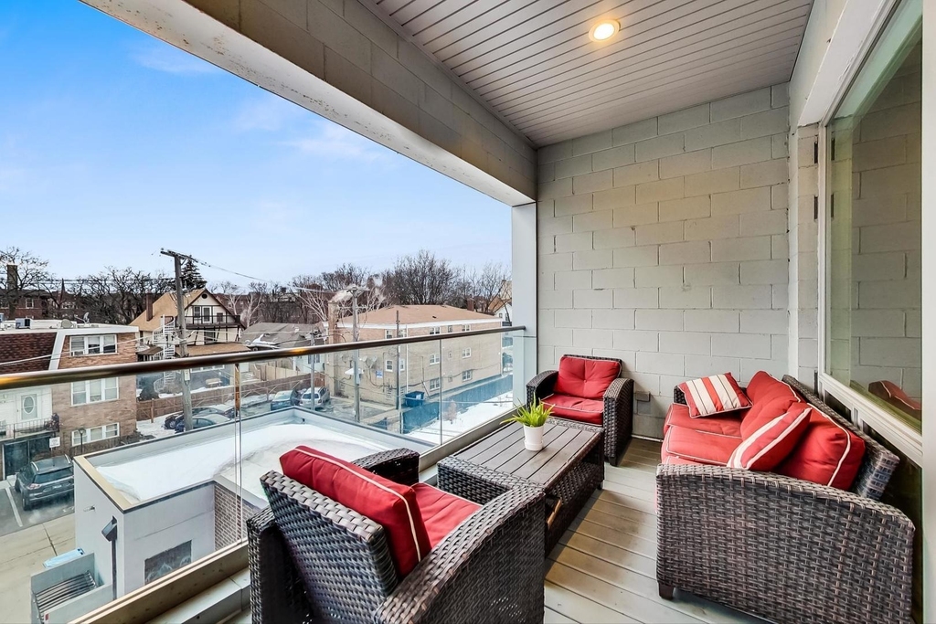 4042 N Pulaski Road - Photo 10