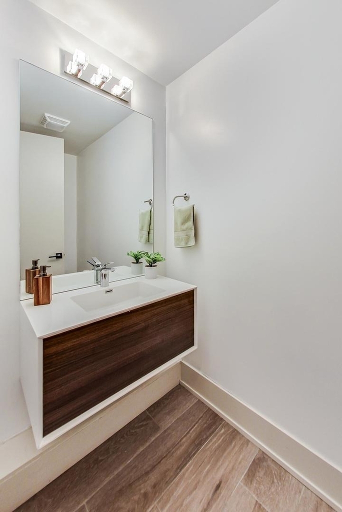 4042 N Pulaski Road - Photo 24