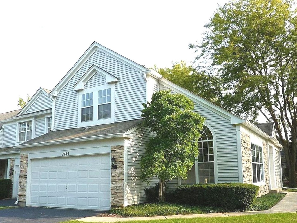 1585 Regan Court - Photo 0