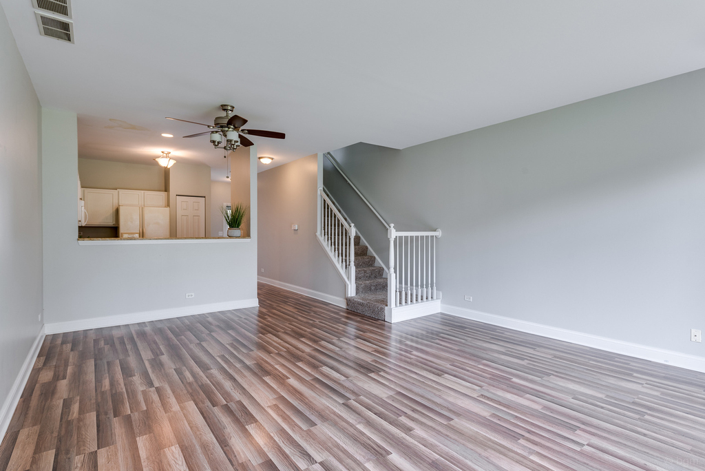 806 Woodewind Drive - Photo 4