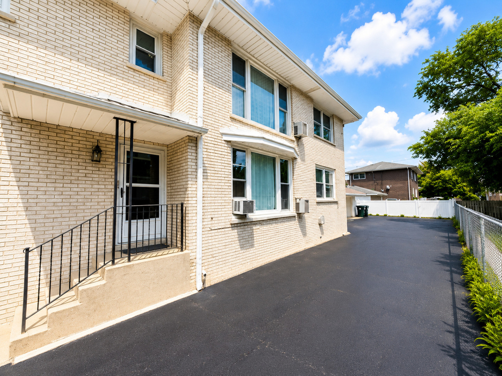 4425 Prairie Avenue - Photo 24