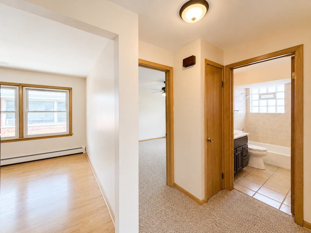 4425 Prairie Avenue - Photo 5