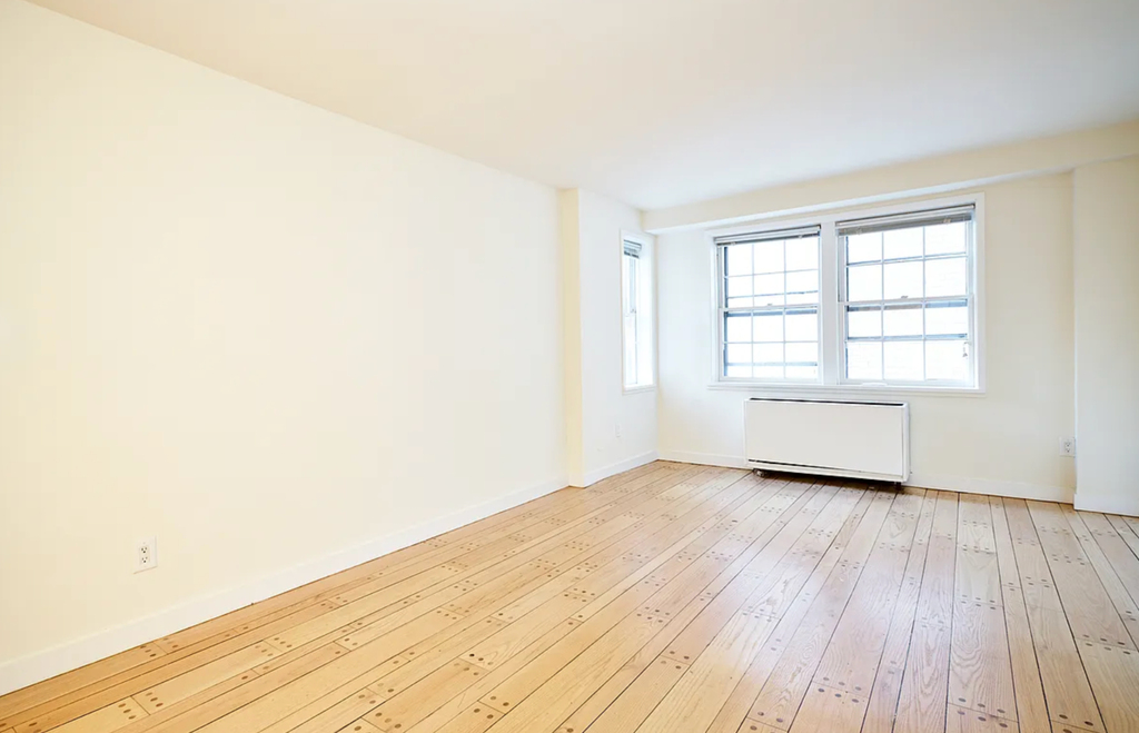 203 East 74th Street - Photo 1