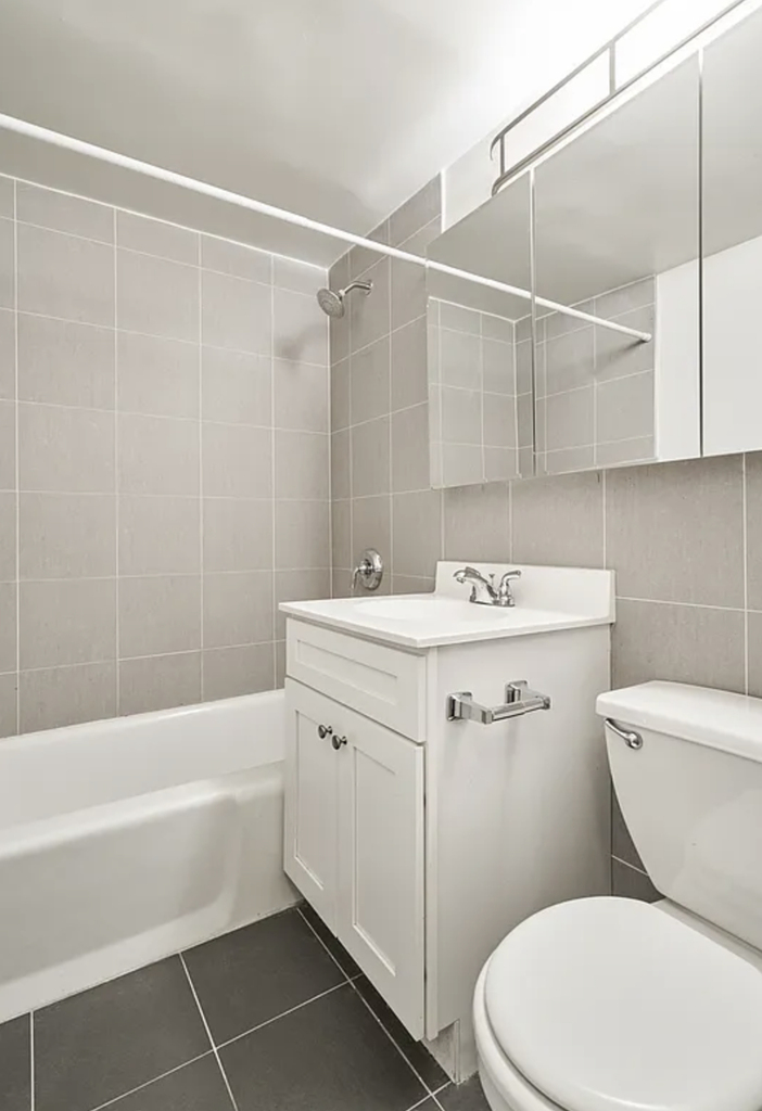 203 East 74th Street - Photo 3