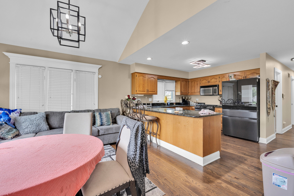 18044 Esther Drive - Photo 11