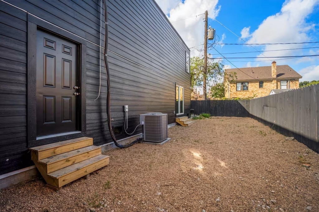 2724 Southmore Boulevard - Photo 26