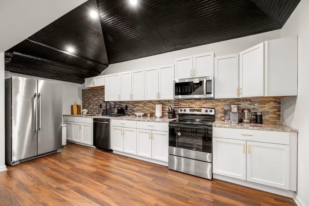 2724 Southmore Boulevard - Photo 5
