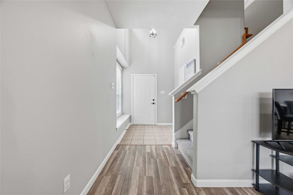 71 Summerhaze Cir - Photo 2