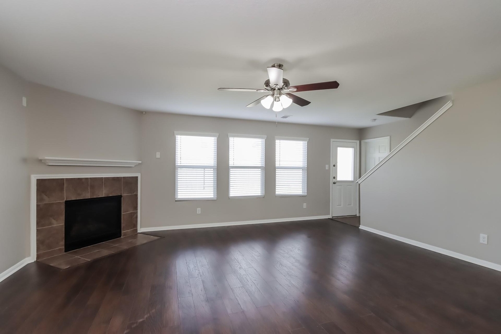 7215 Fox Scene Drive - Photo 1