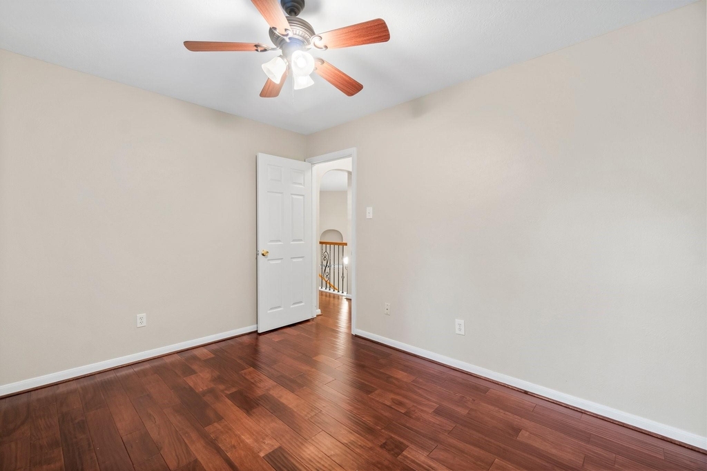 83 Terraglen Drive - Photo 23