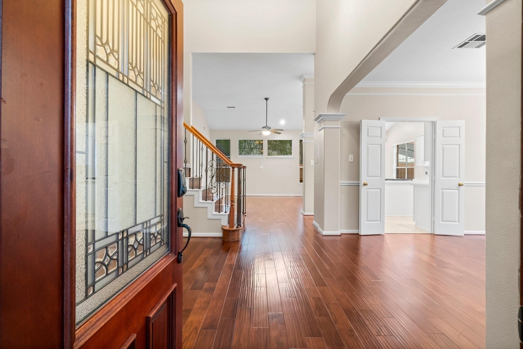 83 Terraglen Drive - Photo 2