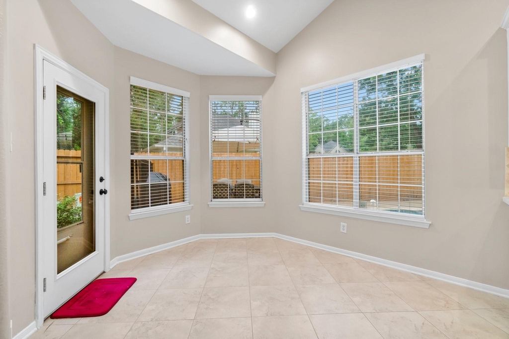 83 Terraglen Drive - Photo 11