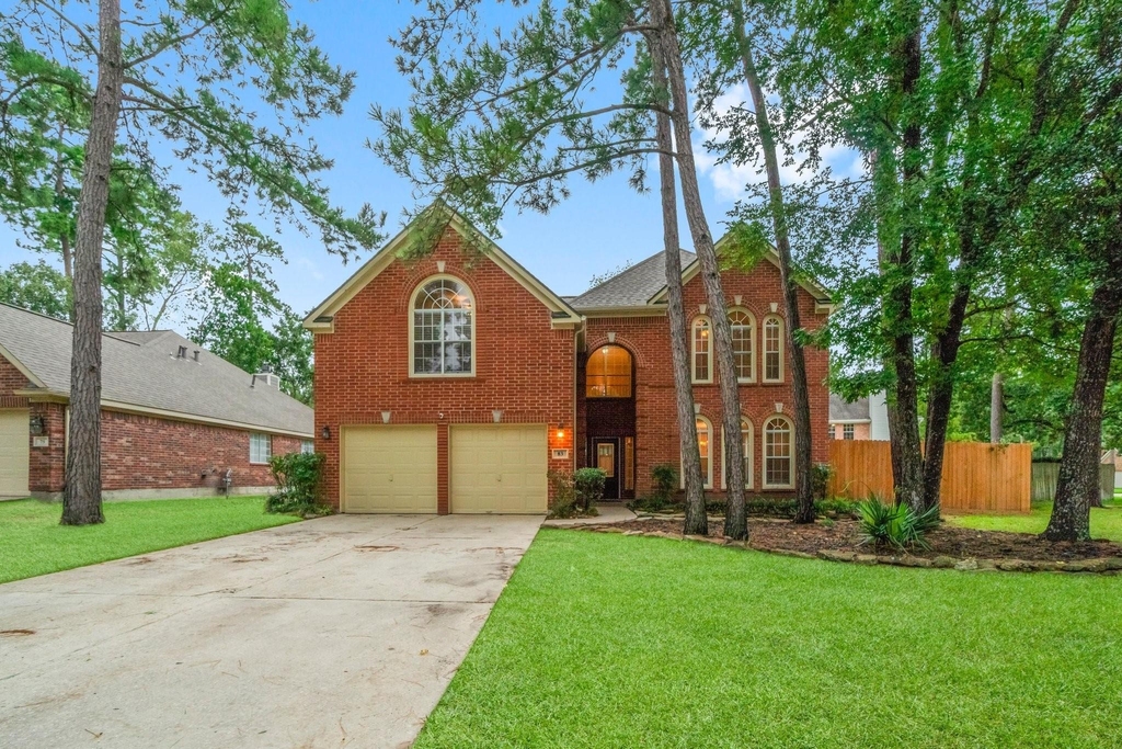 83 Terraglen Drive - Photo 0