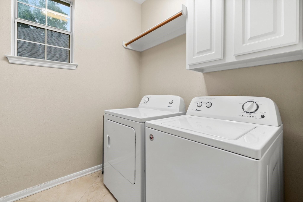 83 Terraglen Drive - Photo 12