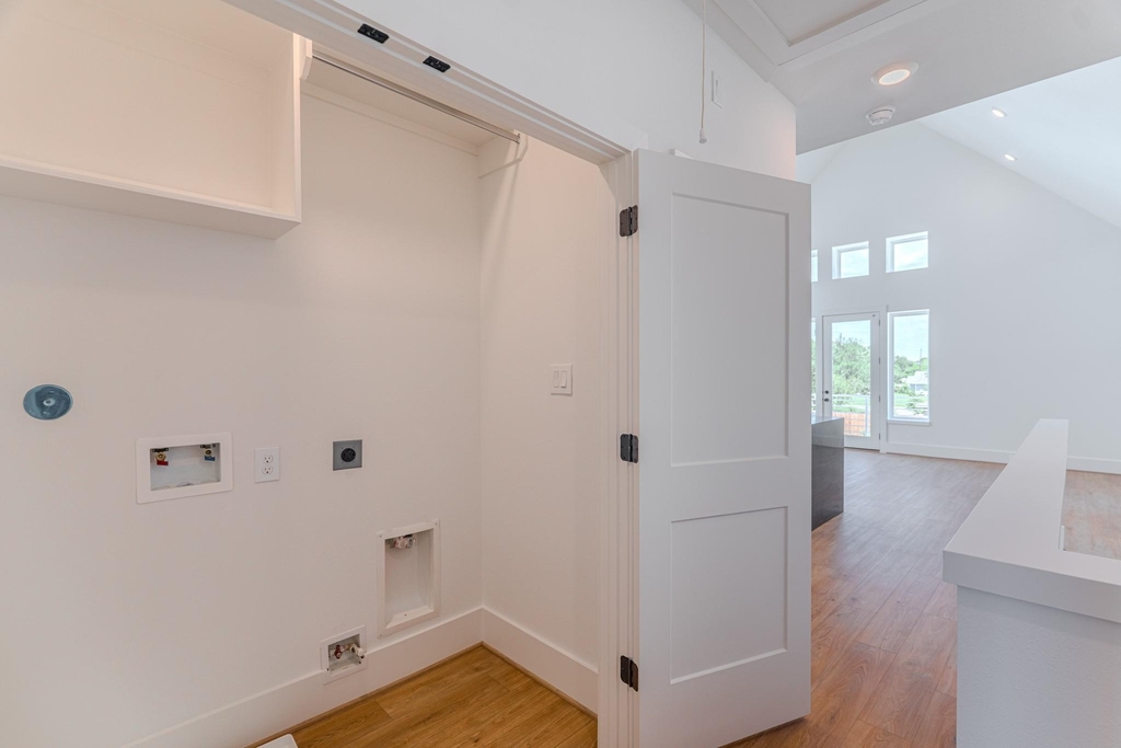 7605 Victory Reserve Street - Photo 28
