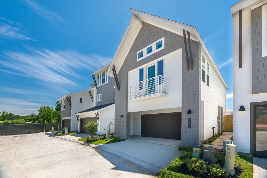 7605 Victory Reserve Street - Photo 30