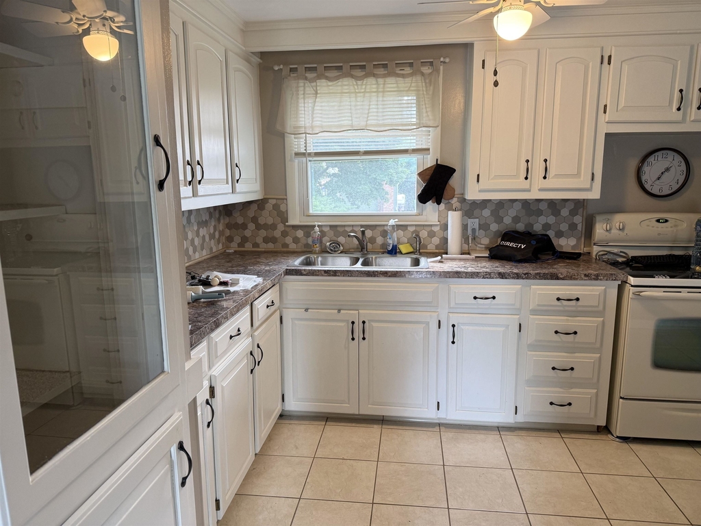 384 Huse - Photo 1
