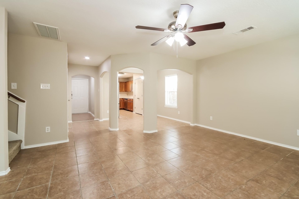 10005 Sterling Place Drive - Photo 3