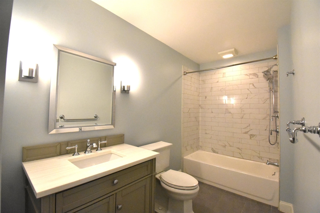 2246 Elm - Photo 14