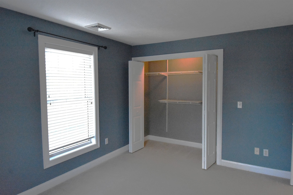 2246 Elm - Photo 12