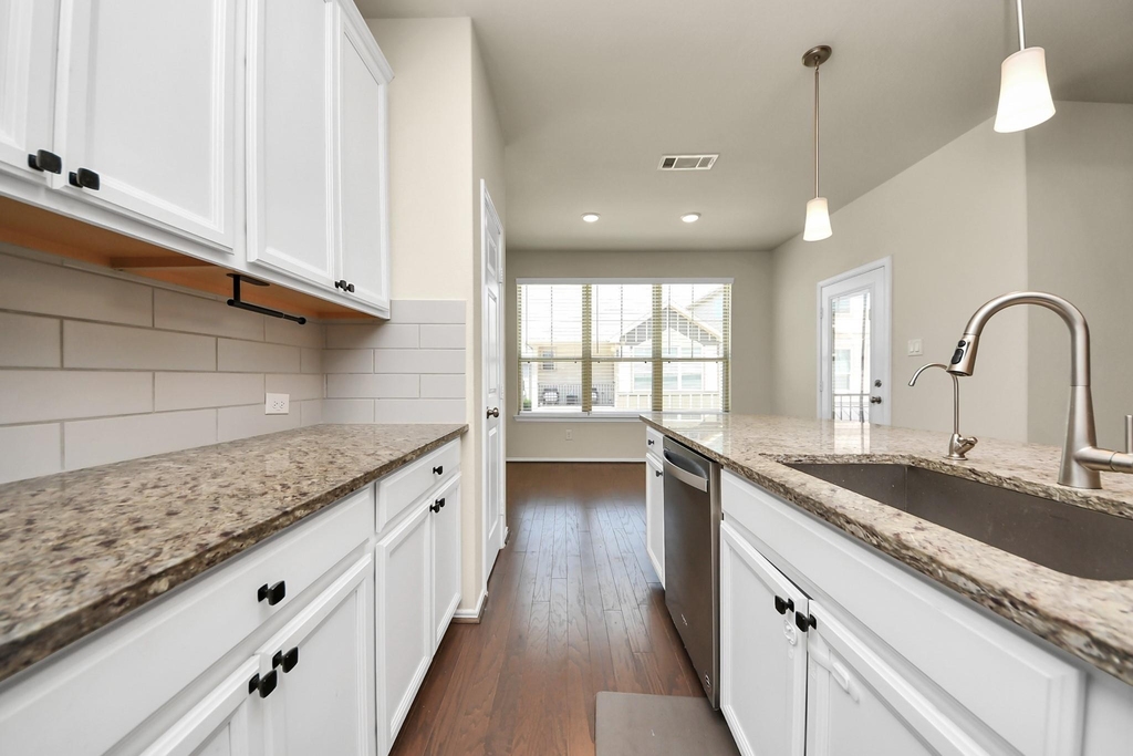 3111 Dakota Falls Dr - Photo 12