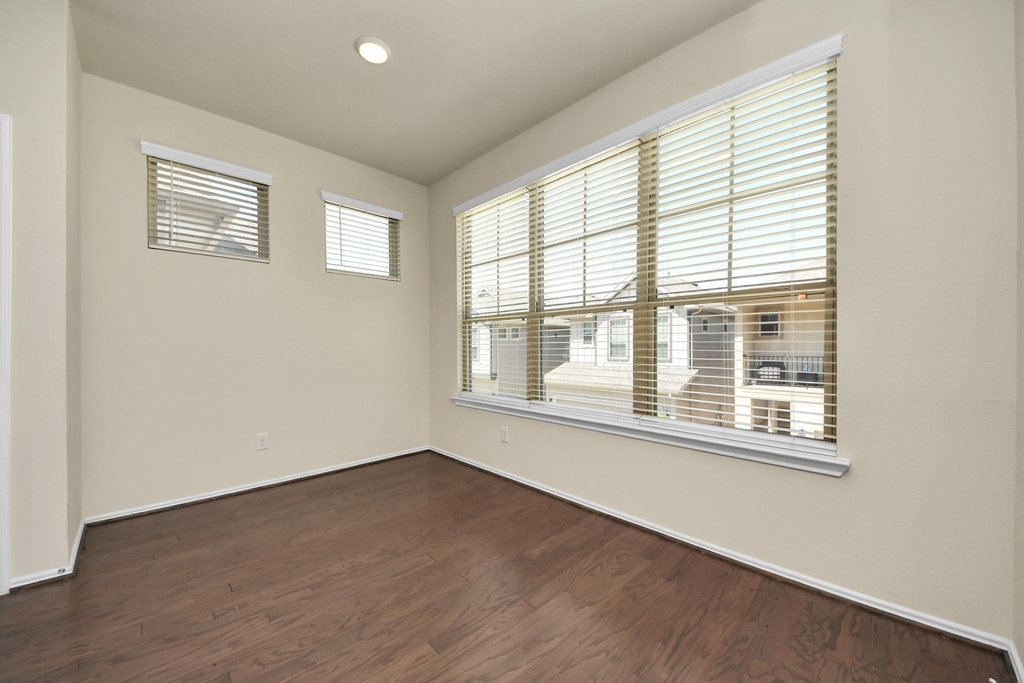 3111 Dakota Falls Dr - Photo 16