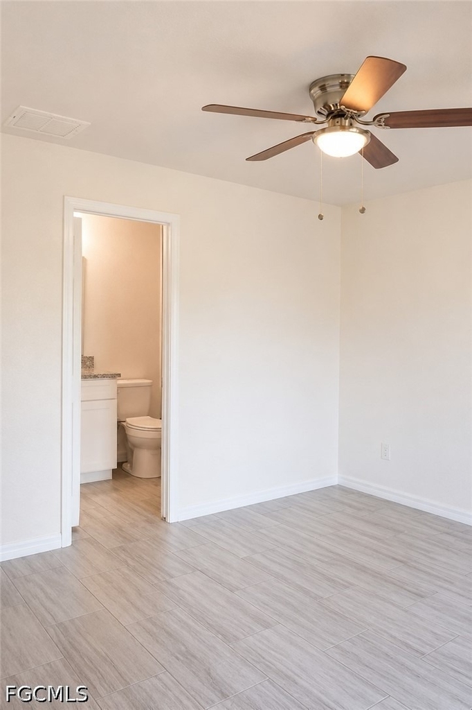 517 Ne 24th Place - Photo 11