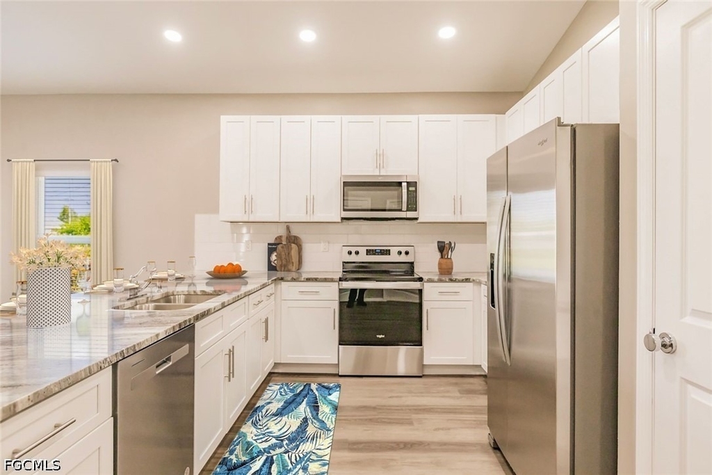 3082 Nw 4th Avenue - Photo 4