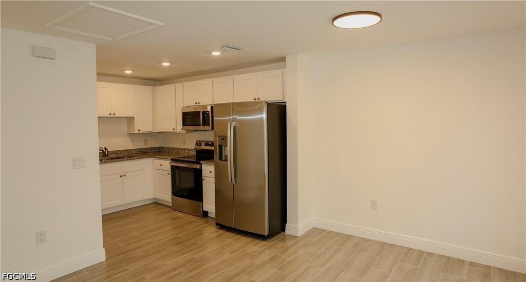 917 Graystone Avenue - Photo 3