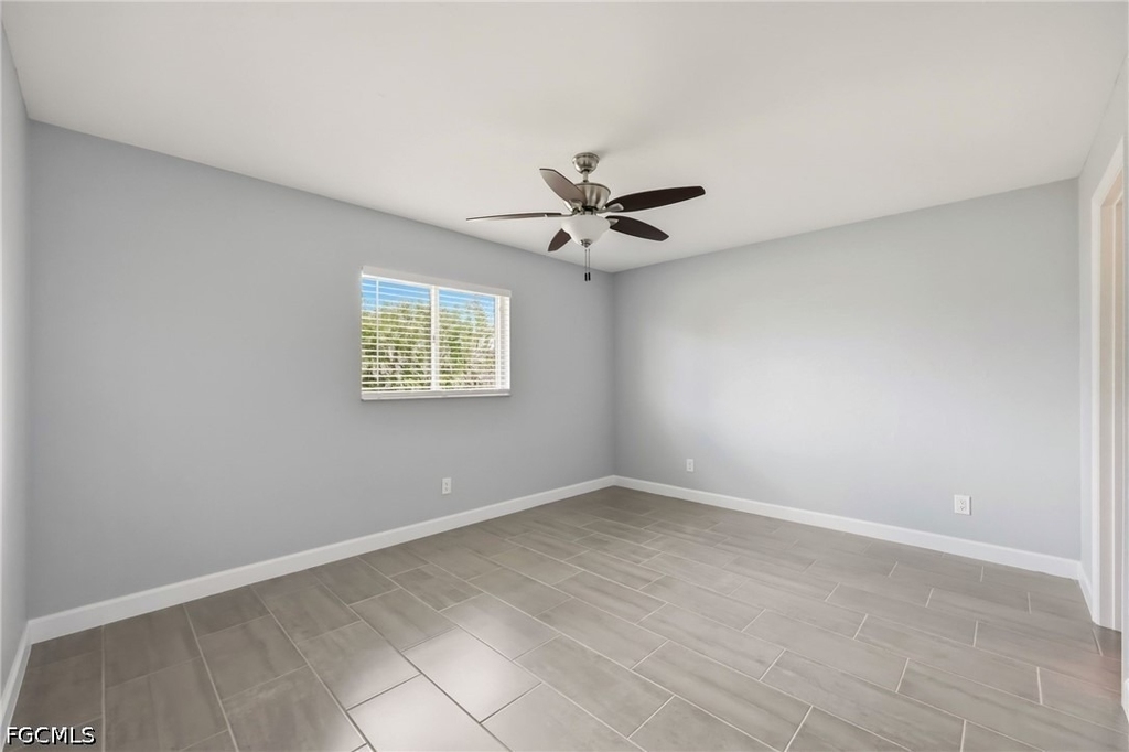 4346 Santa Barbara Boulevard - Photo 15
