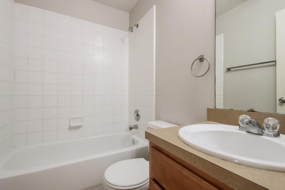21243 Linden House Court - Photo 14