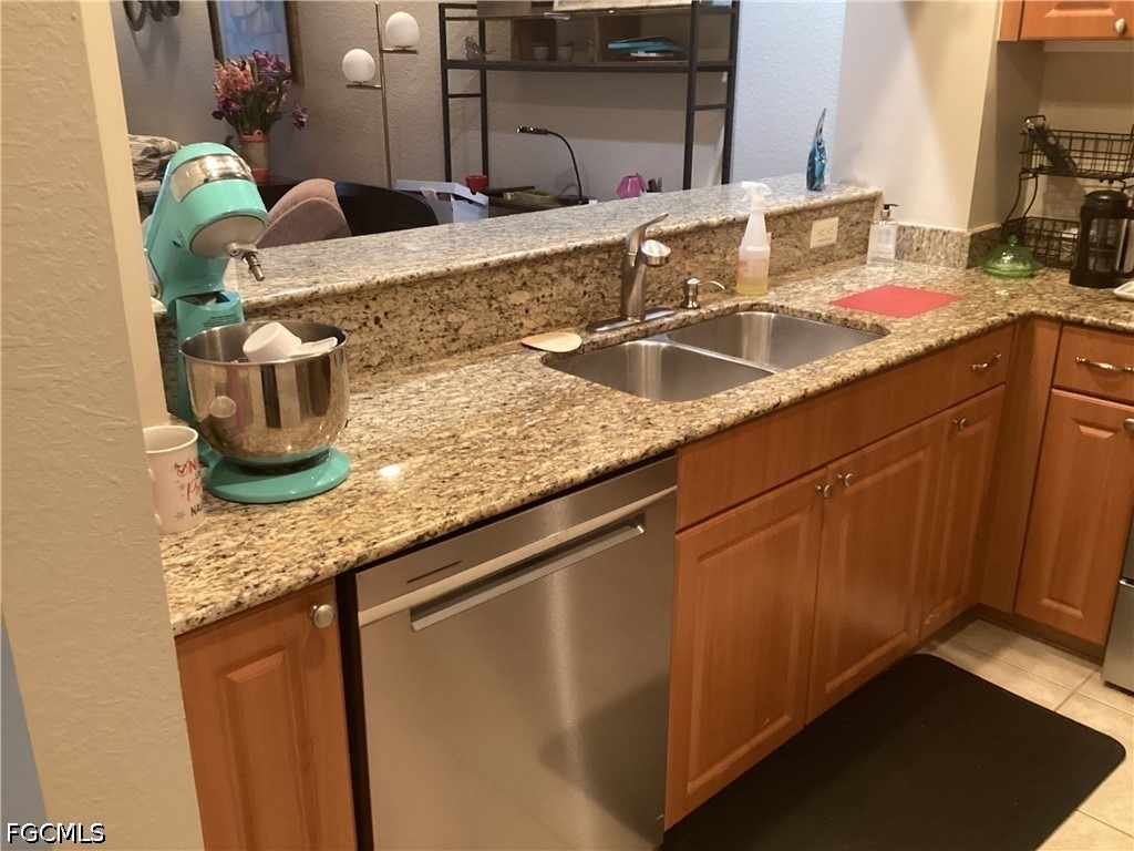 1121 Van Loon Commons Circle - Photo 17