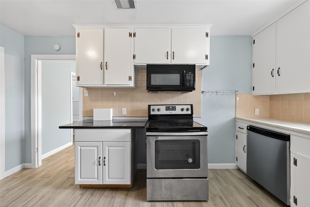 3428 Bradford Street - Photo 13