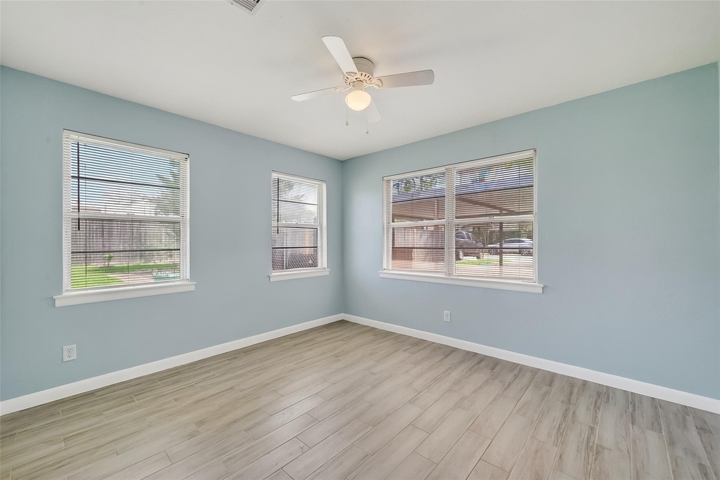 3428 Bradford Street - Photo 18