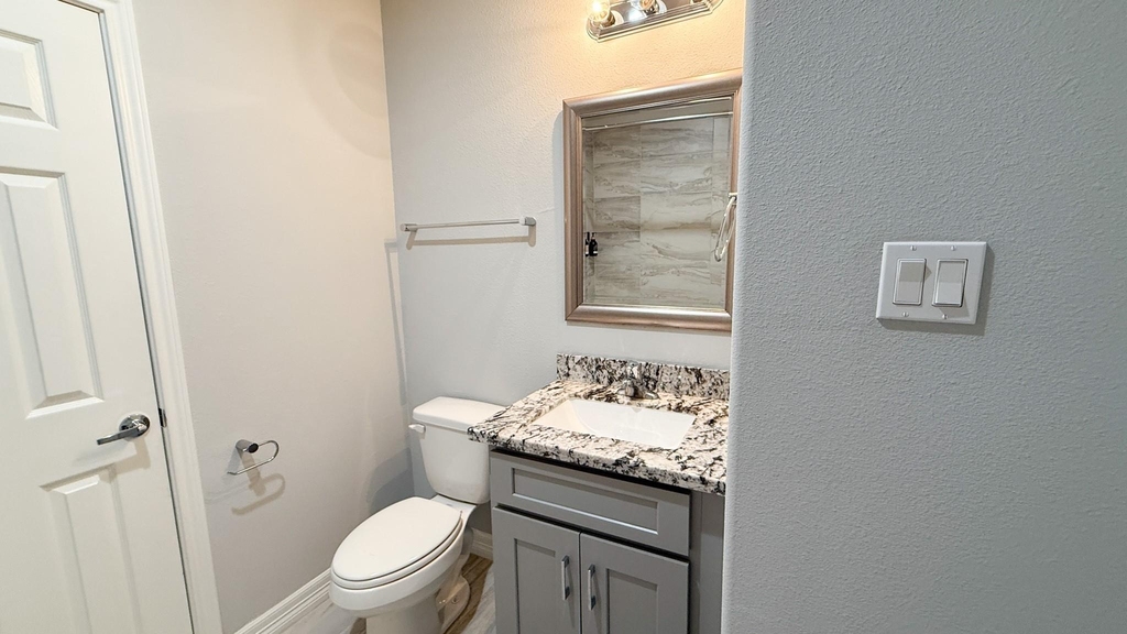 7823 Gladstone Street - Photo 15