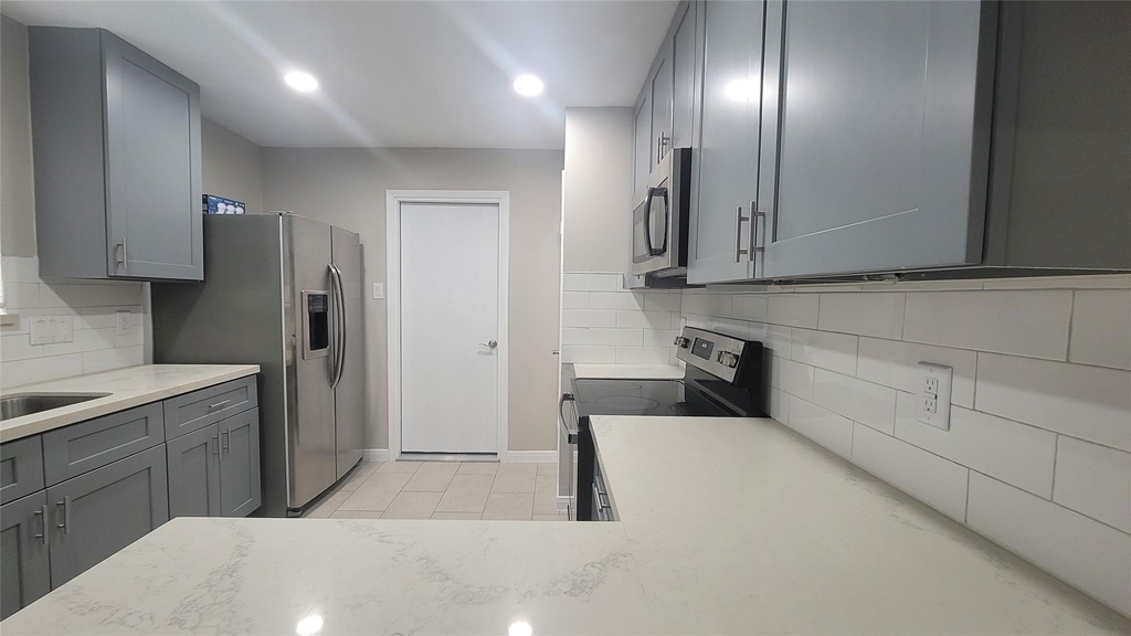 22131 Pearl Lake Drive - Photo 5