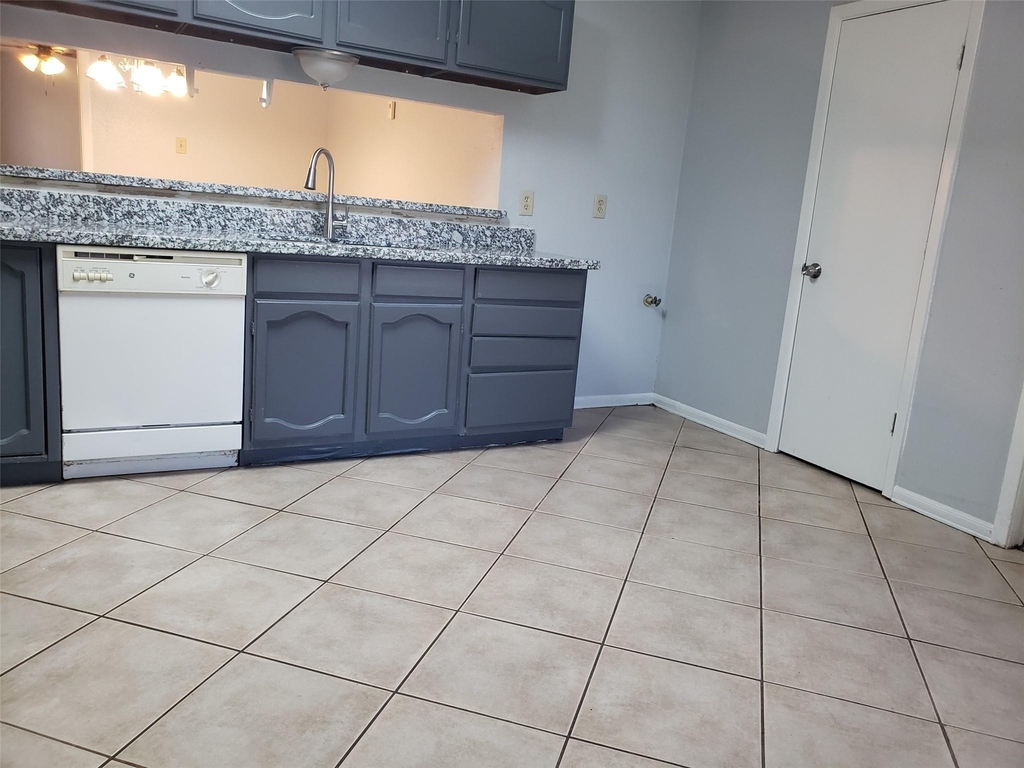 8527 Quail Hills Drive - Photo 9