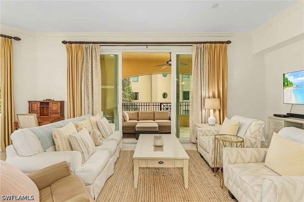 2728 Tiburon Boulevard E - Photo 11